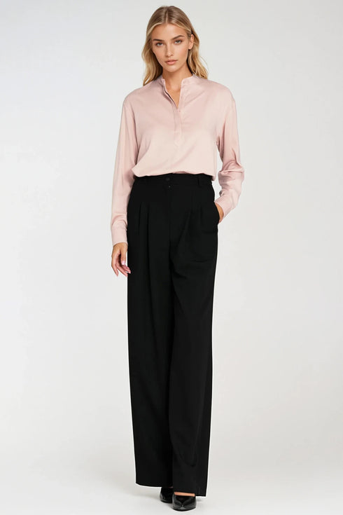 Women trousers model 219776